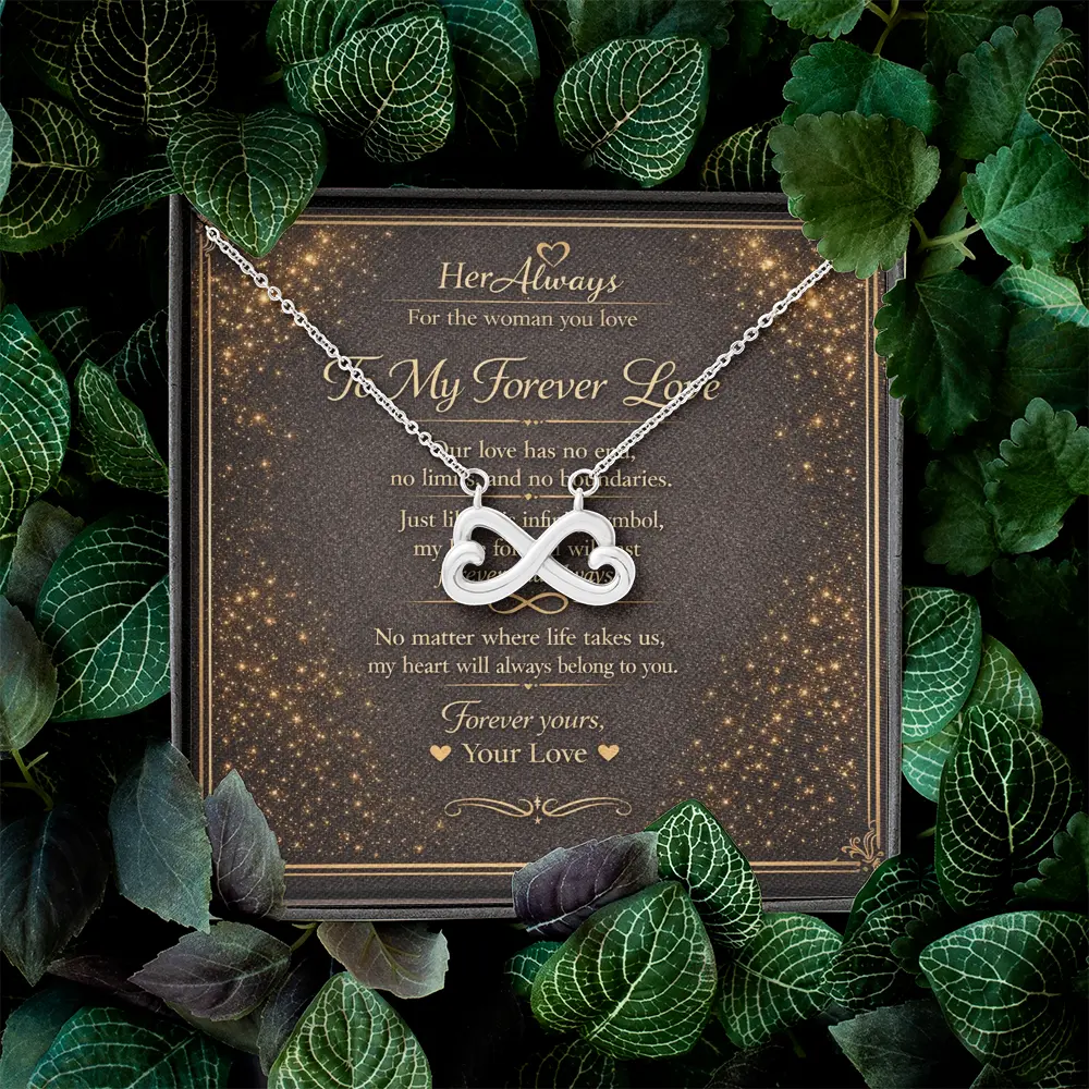 Infinity Love Necklace gift moment