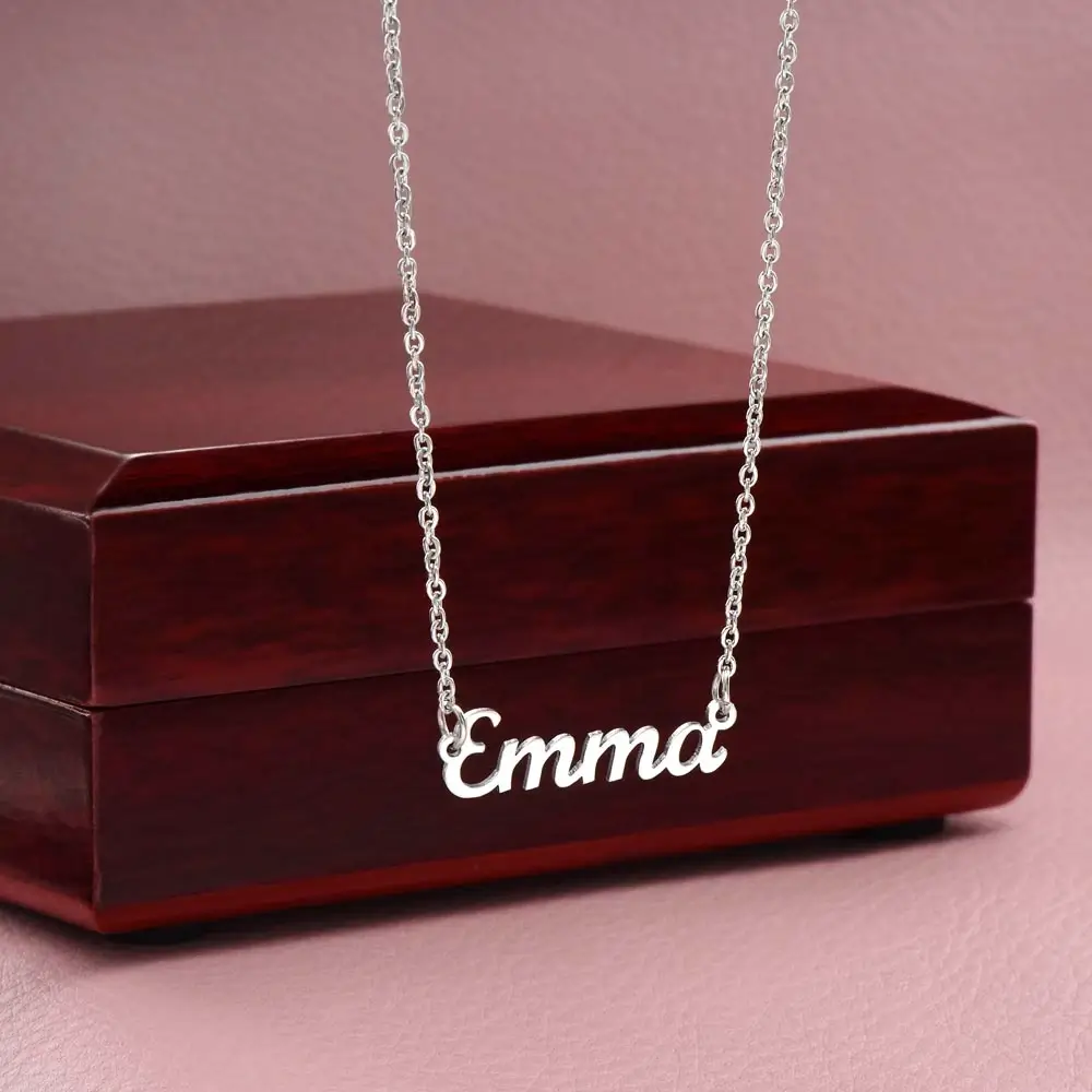 Custom Name Necklace close up